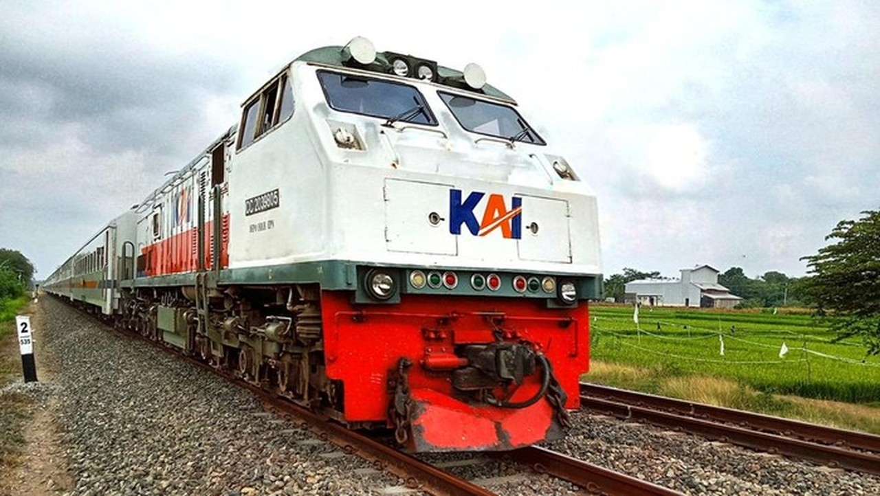 Penumpang Siram Jalan dengan Jet Shower Toilet, KAI Tegur Keras Aksi Viral di TikTok