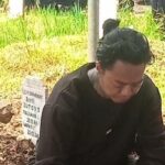 Reza Arap Ziarah ke Makam Lula Lahfah, Ungkap Impian Sang Kekasih untuk Karier dan Kehidupan