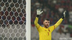 Ajax Amsterdam Kepincut Maarten Paes, Nilai Spesial Kiper Timnas Indonesia Jadi Kunci