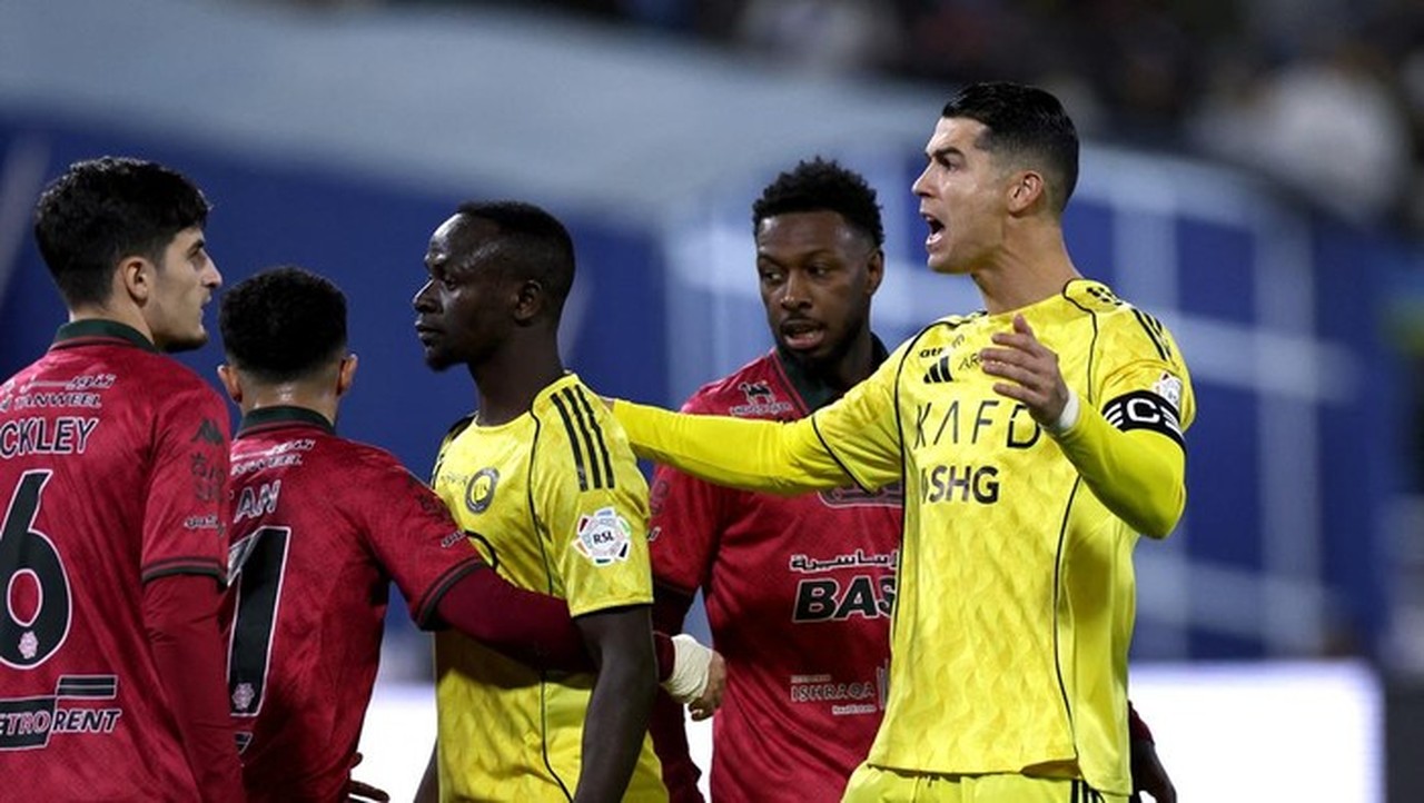 Cristiano Ronaldo Cetak Gol, Al Nassr Gasak Al Kholood 3-0 di Liga Arab Saudi