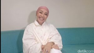 Dewi Gita Ingatkan Perempuan Pentingnya Cek Bibit Bebet Bobot Calon Suami