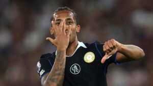 Chelsea Bangkit di Kandang Napoli, Wejangan Liam Rosenior Jadi Kunci Comeback Dramatis