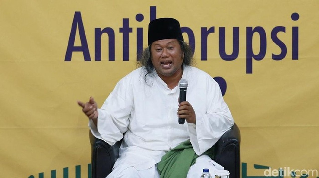 Gus Muwafiq Tegaskan Polri Sebaiknya di Bawah Komando Presiden, Satya Haprabu untuk Raja