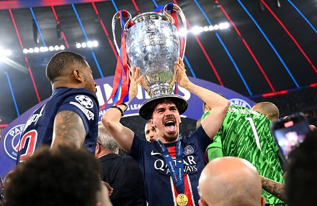 Juara Bertahan Liga Champions Terpuruk ke Playoff di Dua Musim Format Klasemen Baru