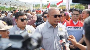 Andre Rosiade Puji Dony Oskaria atas Pembangunan Ratusan Huntara Korban Bencana di Sumbar