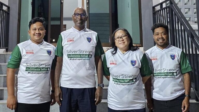 Uni Papua FC Kampanyekan Perdamaian Dunia Melalui Sepak Bola di Perbatasan Thailand-Myanmar Uni Papua FC Kampanyekan Perdamaian Dunia Melalui Sepak Bola di Perbatasan Thailand-Myanmar