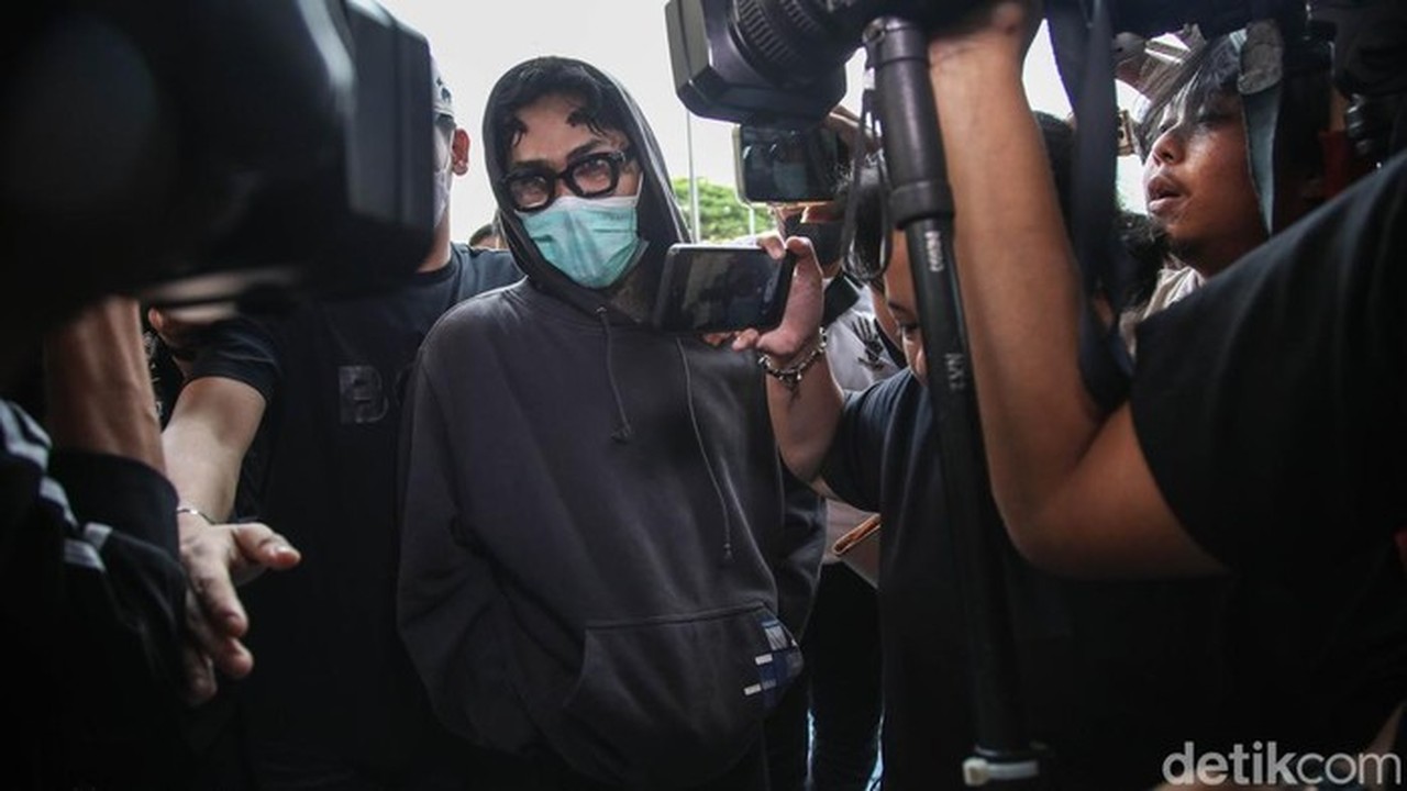 Onadio Leonardo Rombak Prioritas Hidup, Fokus Jadi Ayah dan Suami Usai Sadari Kesalahan Masa Lalu Onadio Leonardo Rombak Prioritas Hidup, Fokus Jadi Ayah dan Suami Usai Sadari Kesalahan Masa Lalu