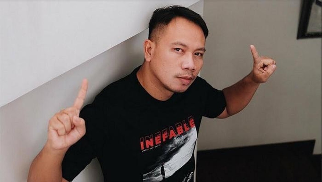 Korban Soroti Gaya Hidup Mewah Vicky Prasetyo, Uang Rp 700 Juta Belum Kembali Korban Soroti Gaya Hidup Mewah Vicky Prasetyo, Uang Rp 700 Juta Belum Kembali