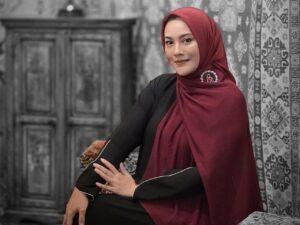 Elma Theana Terpikat Padel: Olahraga Seru Namun Bertarif Tinggi