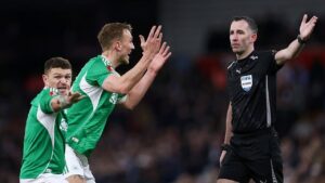 Wasit Piala FA Diistirahatkan dari Premier League Pasca-Kontroversi Lawan Aston Villa