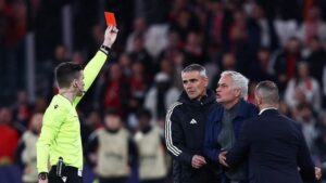 Mourinho Diusir dari Lapangan, Tuduh Wasit Berpihak pada Real Madrid