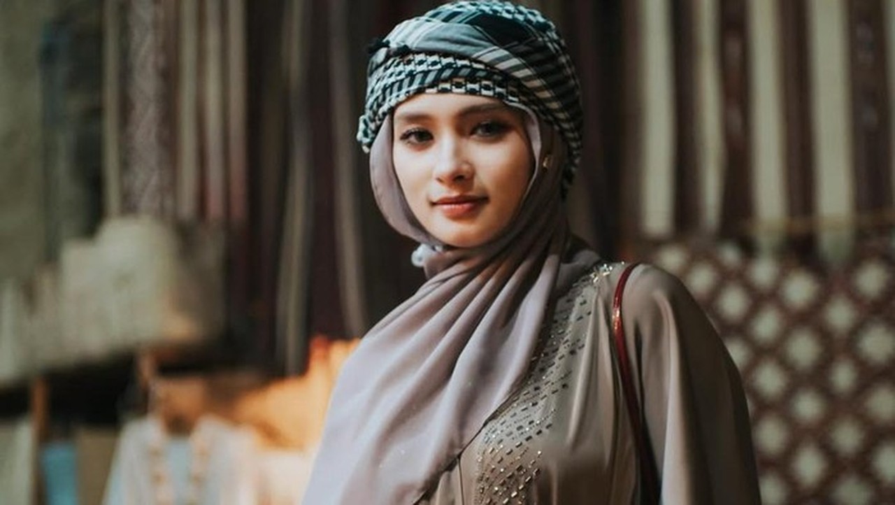 Inara Rusli Ungkap Upaya Minta Maaf, Singgung ‘Artis Baru’ dan Kontrak Manajemen Inara Rusli Ungkap Upaya Minta Maaf, Singgung ‘Artis Baru’ dan Kontrak Manajemen