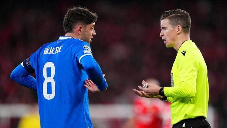 Benfica Laporkan Federico Valverde ke UEFA atas Insiden Pukulan Wajah di Liga Champions Benfica Laporkan Federico Valverde ke UEFA atas Insiden Pukulan Wajah di Liga Champions