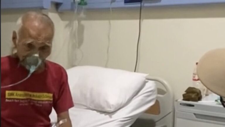 Diding Boneng Jalani Perawatan Intensif Akibat Asma, Kondisi Membaik Namun Belum Sempurna Diding Boneng Jalani Perawatan Intensif Akibat Asma, Kondisi Membaik Namun Belum Sempurna