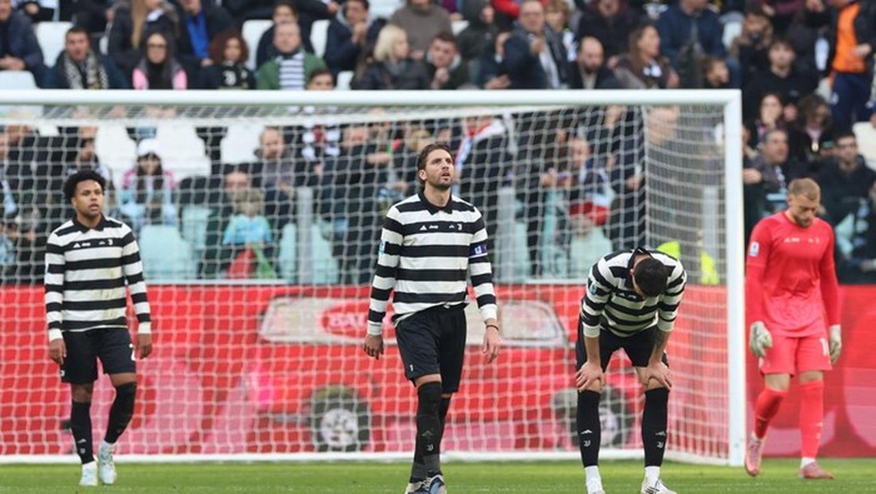 Juventus Terpuruk: Lima Laga Tanpa Kemenangan Usai Dipermalukan Como di Kandang Juventus Terpuruk: Lima Laga Tanpa Kemenangan Usai Dipermalukan Como di Kandang