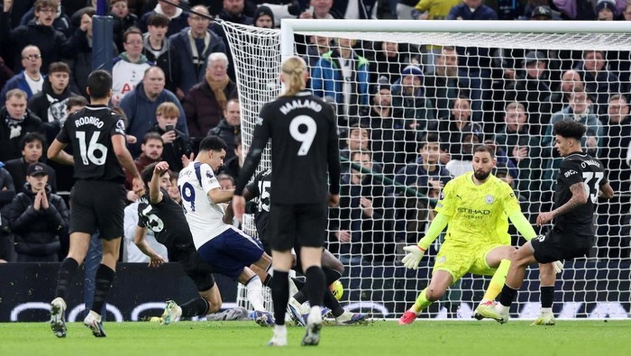 Tottenham Hotspur Tahan Manchester City 2-2 dalam Duel Sengit Liga Inggris