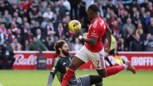 Babak I Nottingham Forest vs Liverpool: Skor Kacamata, Si Merah Tertekan di The City Ground