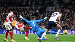 Derby London Utara: Eze Pecah Puasa 18 Laga, Kolo Muani Buka Gol Perdana EPL