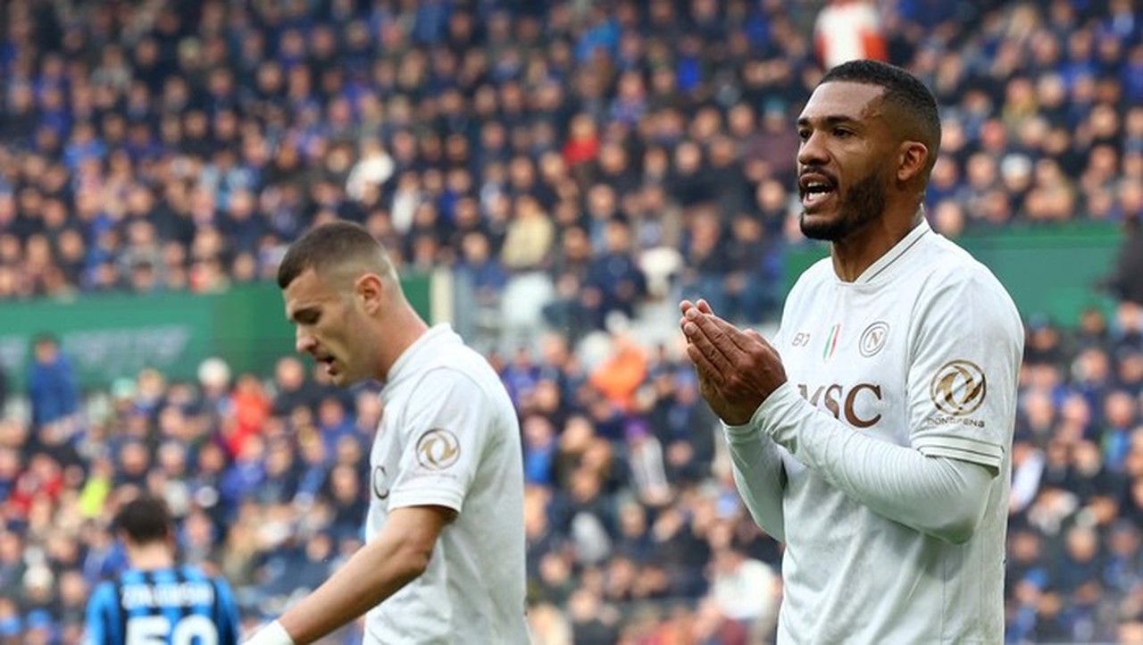 Napoli Frustrasi Usai Kalah dari Atalanta, Salahkan Keputusan Wasit yang Kontroversial Napoli Frustrasi Usai Kalah dari Atalanta, Salahkan Keputusan Wasit yang Kontroversial