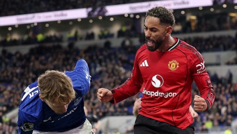 Michael Carrick Puji Performa Matheus Cunha dalam Kemenangan Manchester United atas Everton Michael Carrick Puji Performa Matheus Cunha dalam Kemenangan Manchester United atas Everton