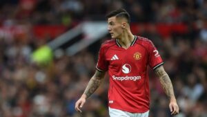 Benjamin Sesko Puji Michael Carrick: MU Kini Lebih Kreatif dan Menikmati Permainan