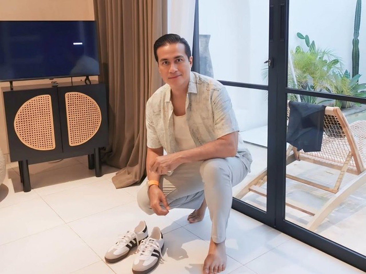 Adjie Pangestu Angkat Bicara: Bantah Keras Isu Dirinya Ayah Biologis Anak Denada