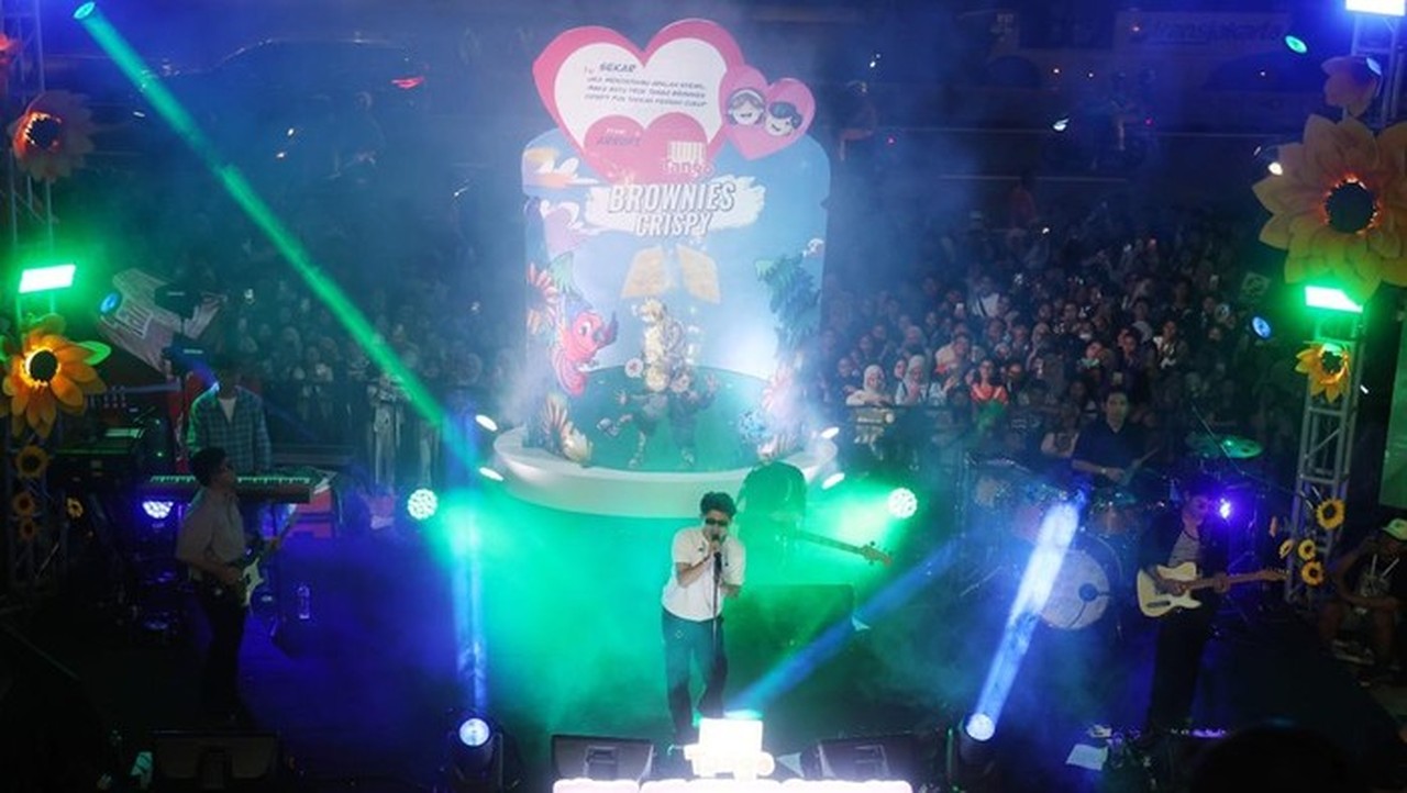 Juicy Luicy Gebrak Panggung, Hibur Penggemar di Peluncuran Produk Terbaru Tango