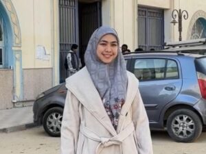 Oki Setiana Dewi: Bolak-balik Mesir-Indonesia Tiap Akhir Pekan Demi Pendidikan dan Keluarga