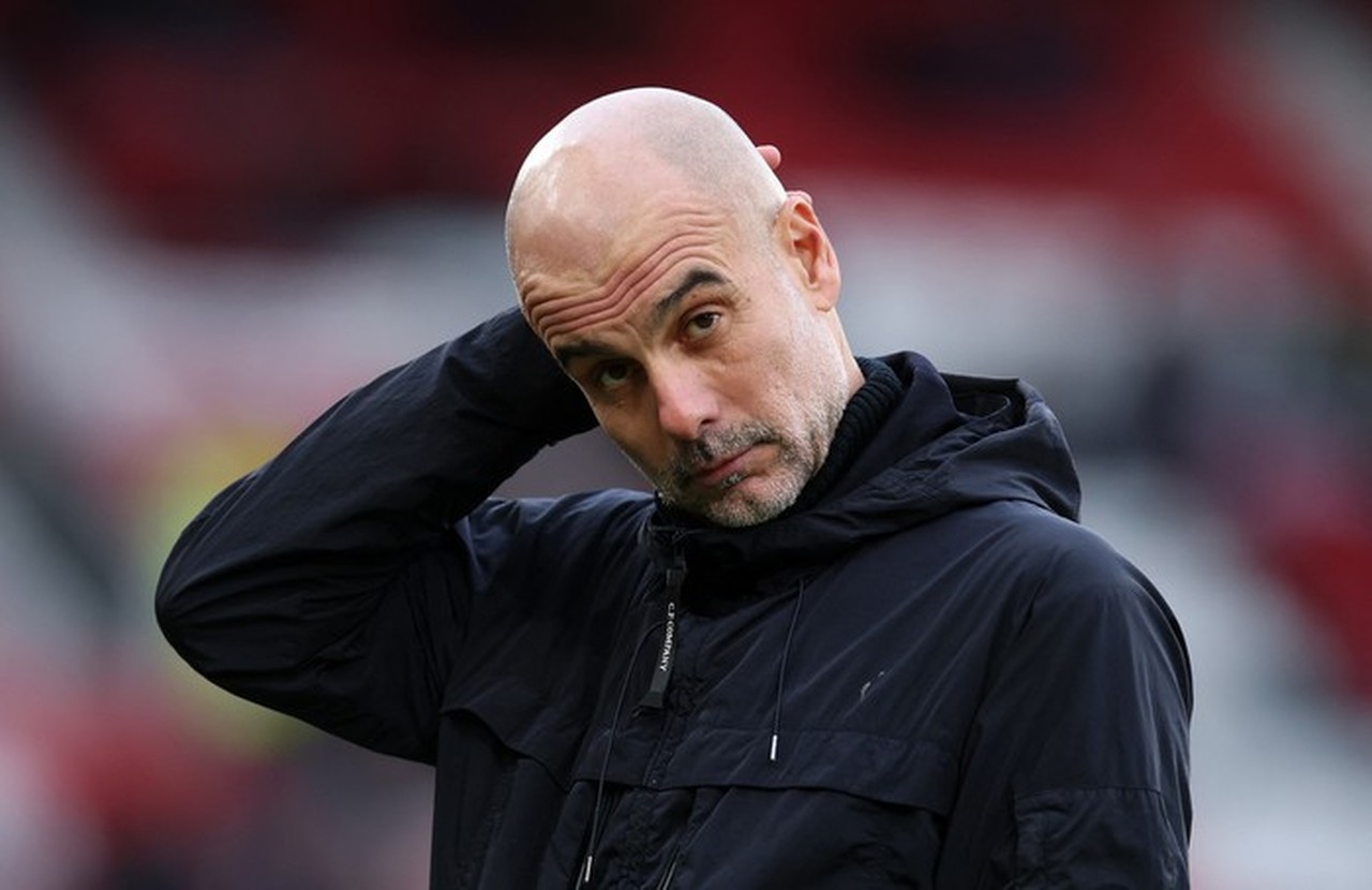 Pep Guardiola Tersenyum Tipis Usai Manchester City Ditahan Imbang Tottenham 2-2