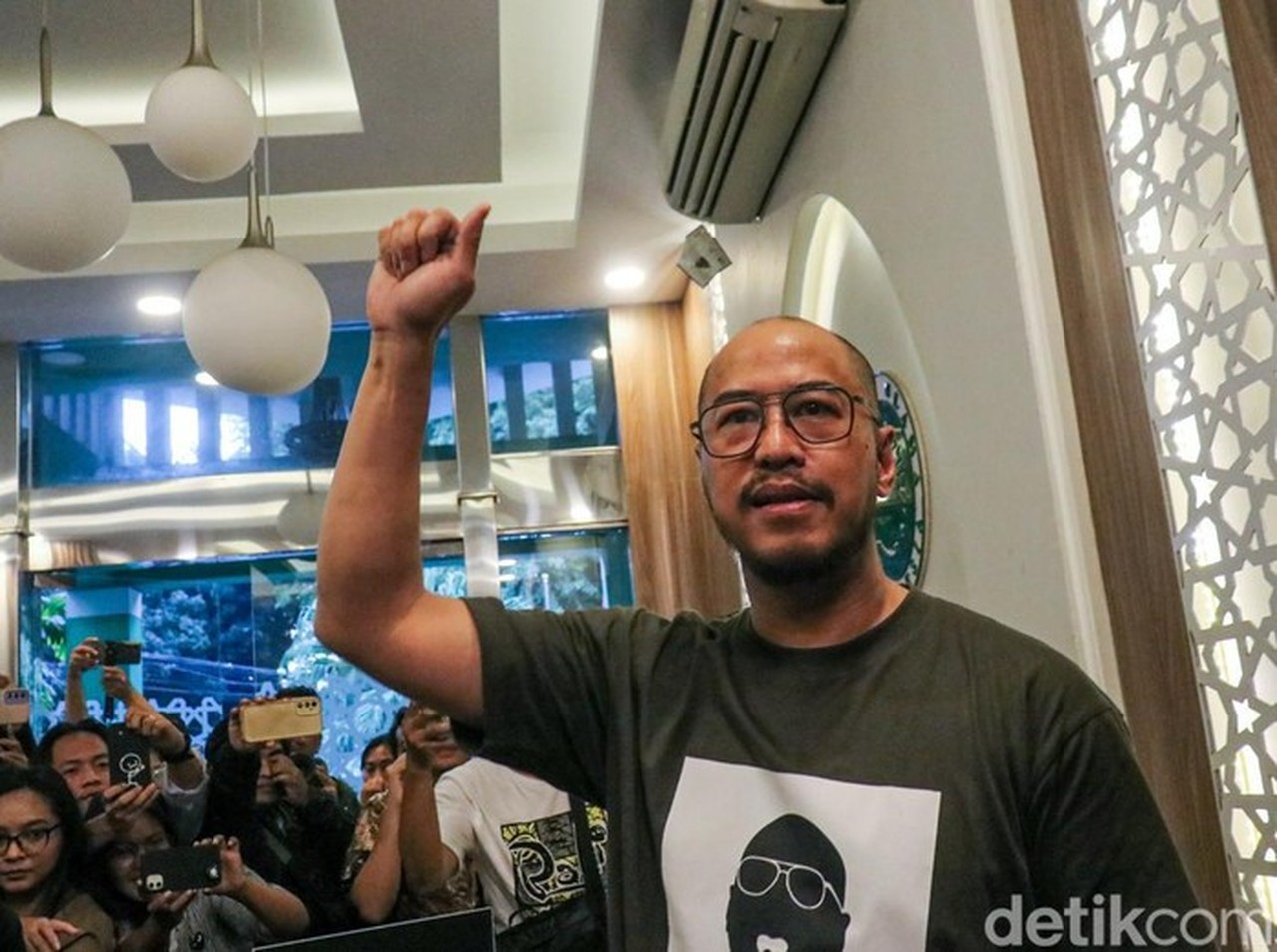 Pandji Pragiwaksono Akui Dapat Nasihat MUI Soal Konten Stand-Up Comedy ‘Mens Rea’