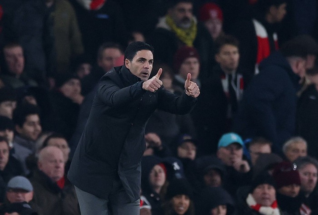 Mikel Arteta Dihukum Kartu Kuning Karena Tertawa di Laga Arsenal vs Chelsea
