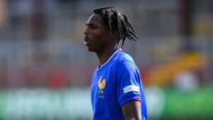 Liverpool Dihujat Rp 1,4 Triliun untuk Bek Muda, Duggary Sebut Klub ‘Dungu’