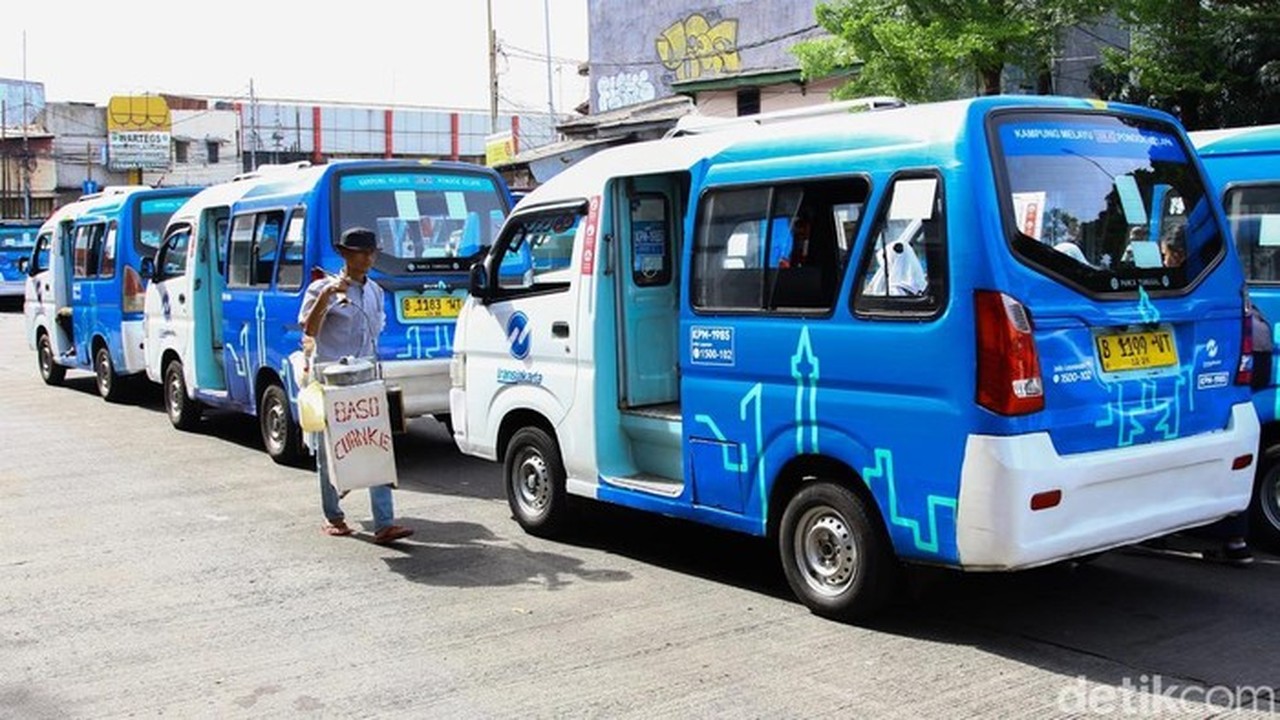 Aksi Heroik Sopir Jaklingko Serempet Jambret di Jaktim, Pelaku Diamankan Warga