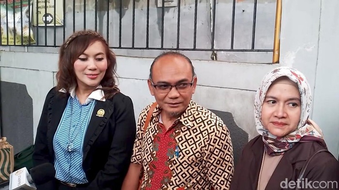 Penggugat Ungkit Tanda Tangan Adly Fairuz di Akta Pengembalian Rp 3,6 Miliar