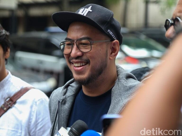 Pandji Pragiwaksono Klarifikasi Materi ‘Mens Rea’ ke Polisi, Tegaskan Tak Berniat Menistakan Agama