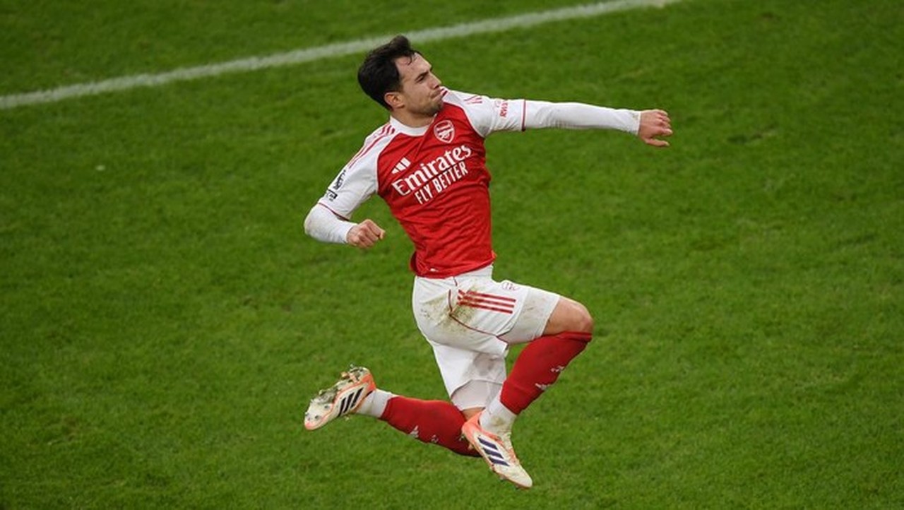 Arsenal Ungguli Sunderland 1-0 Berkat Gol Indah Martin Zubimendi di Babak Pertama