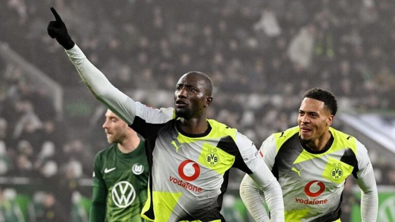 Borussia Dortmund Raih Kemenangan Dramatis 2-1 atas Wolfsburg di Liga Jerman