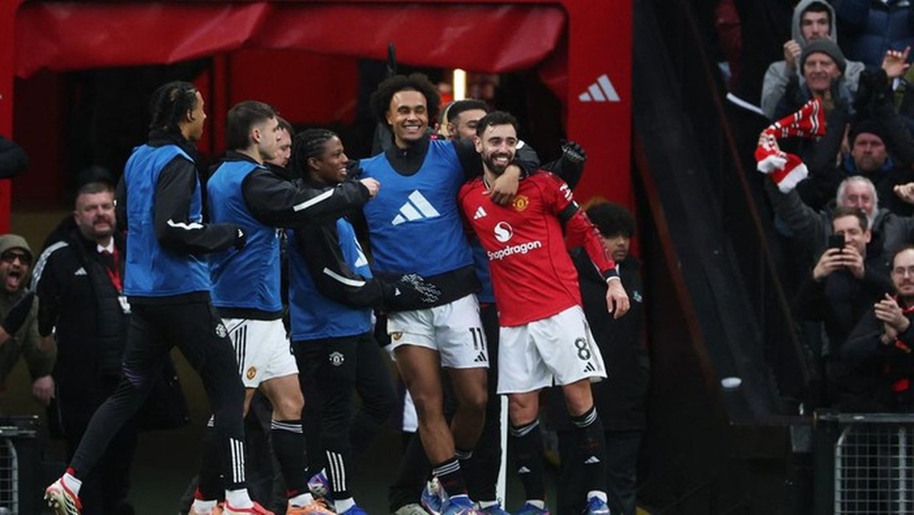 Kemenangan Beruntun MU Bikin Fans Bernazar Potong Rambut Setelah Setahun Lebih Tak Terjamah