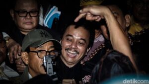 Roy Suryo Cs Gugat KUHP dan UU ITE ke MK, Minta Pasal Penghinaan Diubah