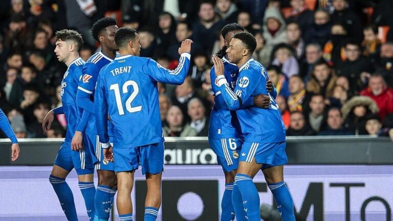 Real Madrid Tundukkan Valencia 2-0 Berkat Kesabaran dan Soliditas Lini Belakang