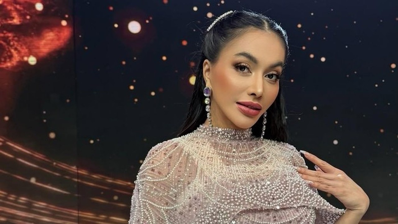 Keluarga dan Manajemen Denada Tegaskan: Sang Artis Hanya Miliki Dua Anak Kandung