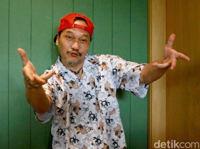 Iwa K Tegas Bantah Isu Jadi Ayah Biologis Anak Denada: Bukan Anak Gue