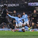 Babak Pertama Liga Inggris: Manchester City Ungguli Fulham 3-0 di Tengah Hujan Deras