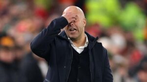 Arne Slot Sadar Risiko Dipecat Liverpool Jika Gagal Tembus Liga Champions