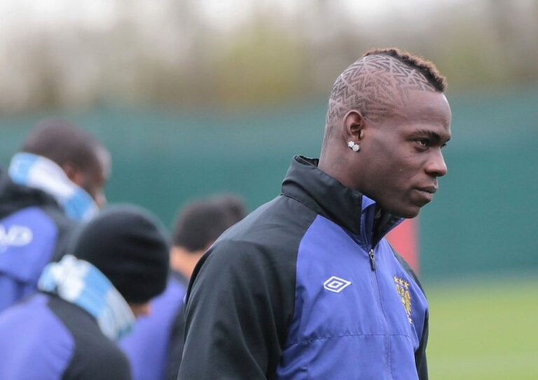 Mario Balotelli Alami Serangan Rasisme di UEA, Sebut Sepak Bola Tak Punya Tempat untuk Itu